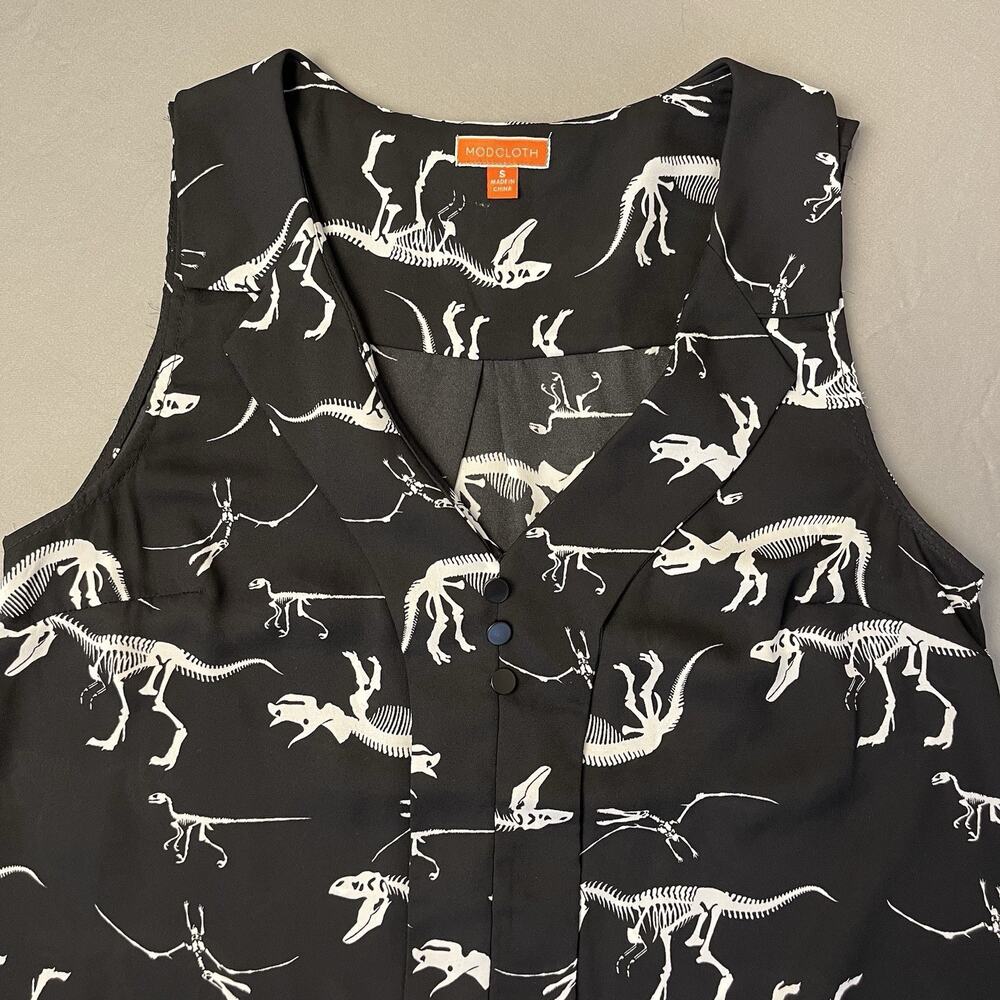 Modcloth Small Dinosaur Skeleton Sleeveless Top Accent Buttons Collared - Picture 6 of 13